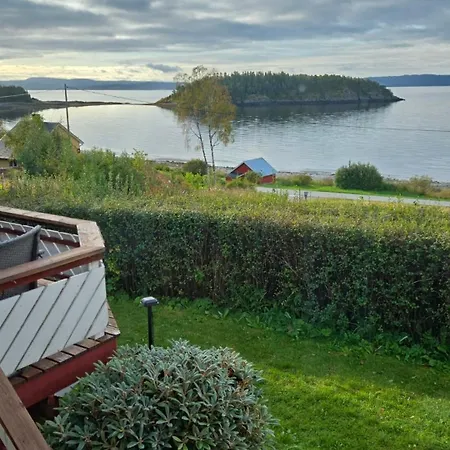 Koselig Ved Sjøen - Skjevikstranden Feriehus Steinkjer