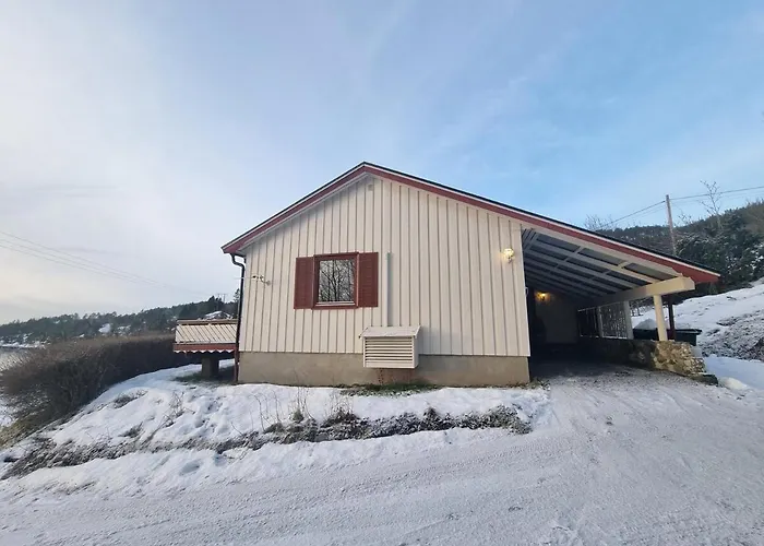 Semesterbostad Koselig Ved Sjoen - Skjevikstranden